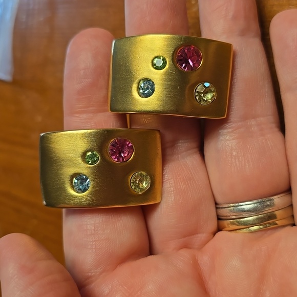 Les Bernard Valentino Couture fruit basket style clip on earrings matte Gold 48 - Picture 7 of 7